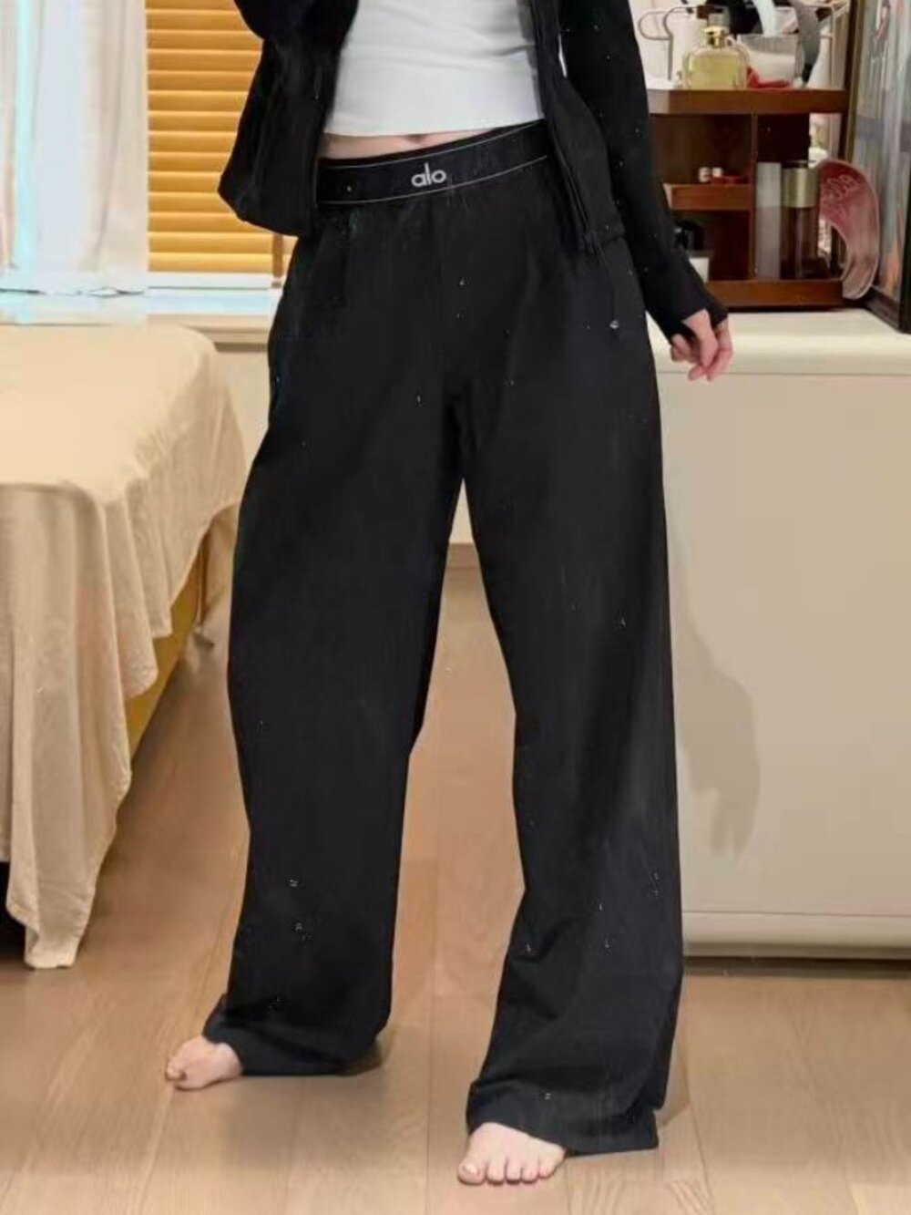 NWT🎑 Regular ALO Yoga Suit Up Trouser Black🖤Work and casual pants - Picture 8 of 8